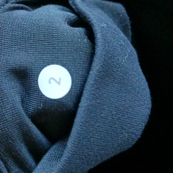 Lululemon Crop Leggings - Picture 6 of 6